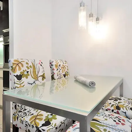 Apartma Seaside Marcella *