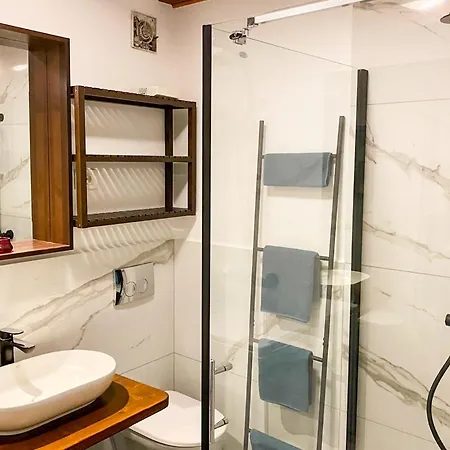 Seaside Marcella Piran