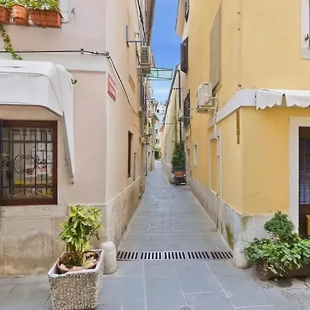 Seaside Marcella