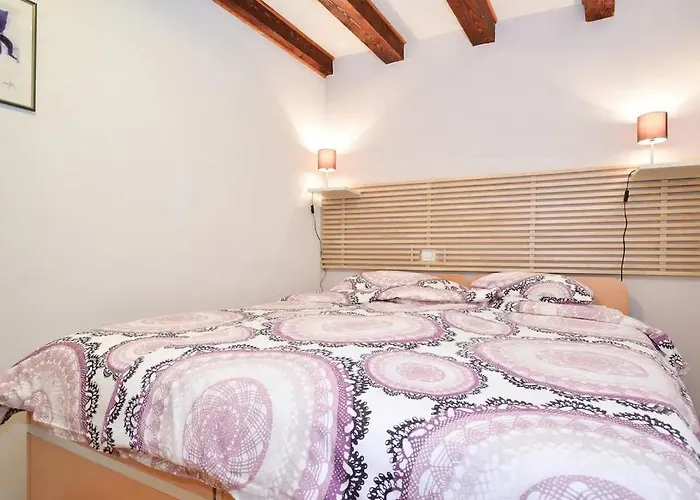 Seaside Marcella Piran