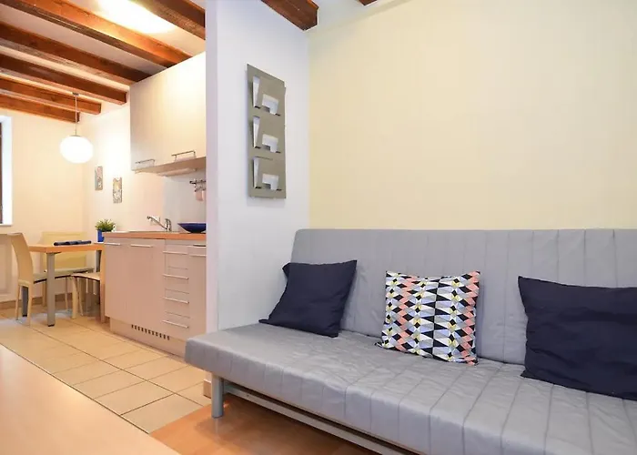 Seaside Marcella Apartma