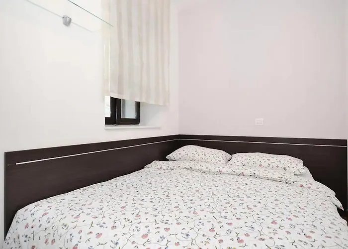 Seaside Marcella Apartma *