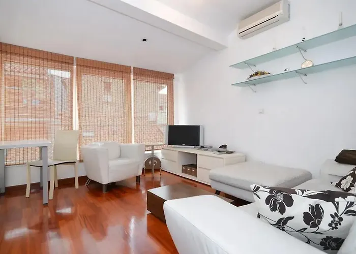 Seaside Marcella Apartma